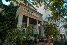 Dock 11 Eden*****