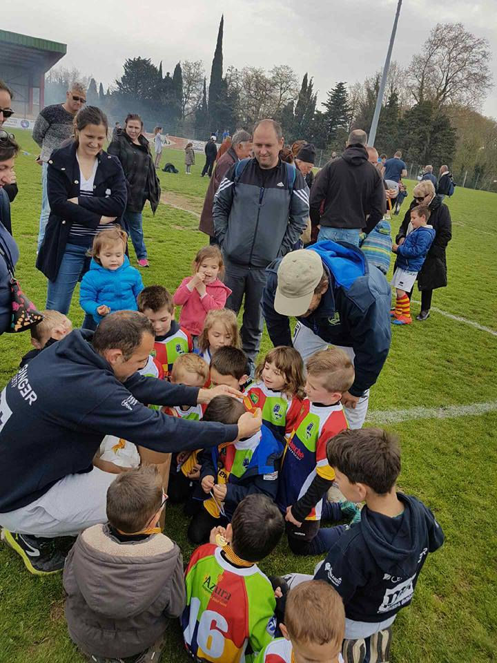 30412194_691914380979287_4260290964483991145_n