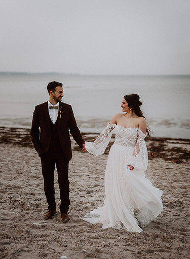 Brautpaarfotoshooting am Strand Winter I Hochzeitsfotografie-Cuxhaven-Bremen-Niedersachsen