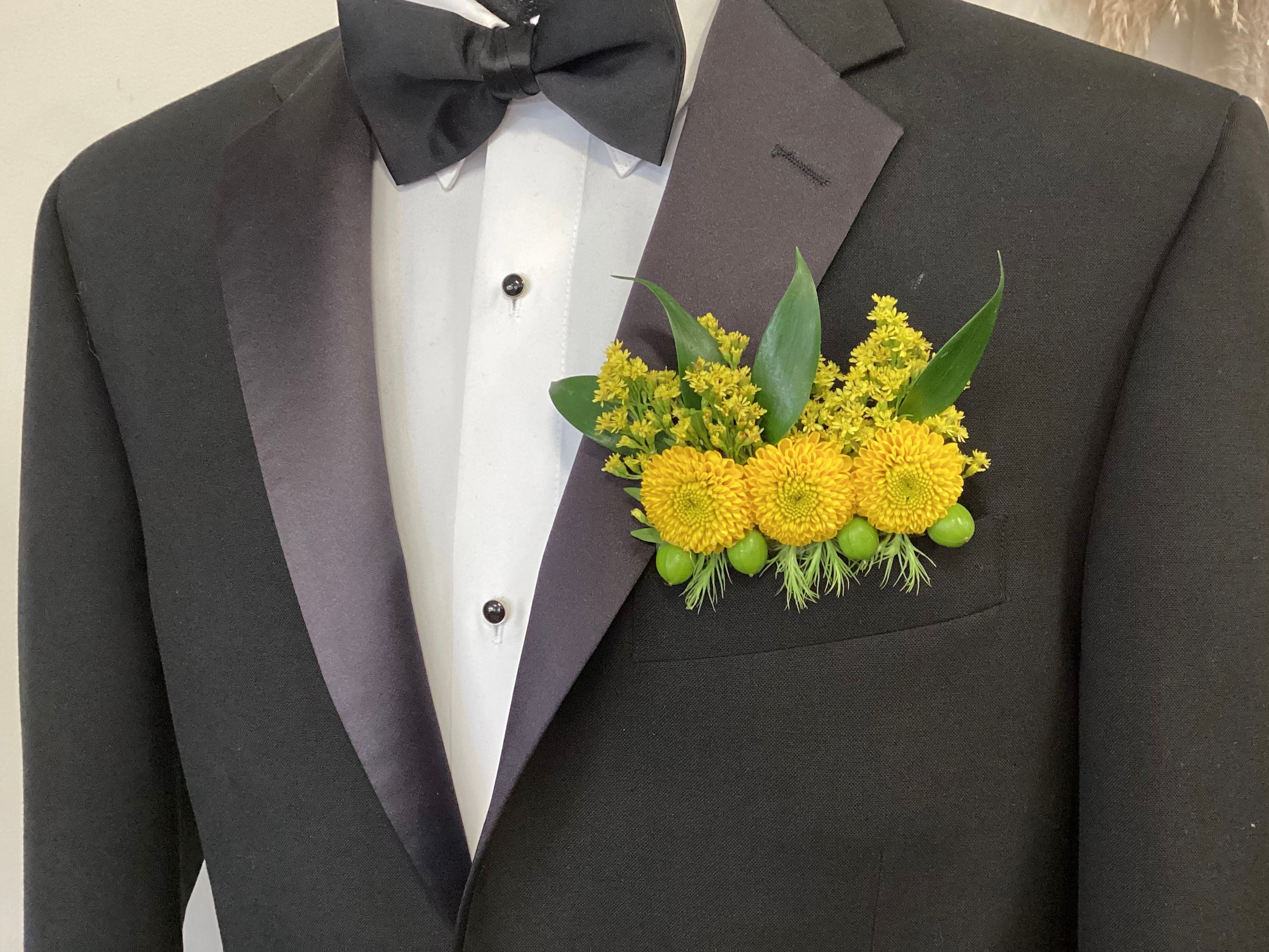 Custom Fresh Flower Pocket Square Walden Floral Design