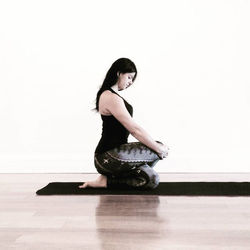 #CoreOfGratitude with _kinoyoga & _beachyogagirl _#November #novemberyogachallenge #yoga #yogaeveryd
