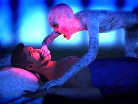 Peze nan dòmi,
Anpil moun konsidere fenomèn sa Mistik, Kisa lasyans ak lamedsin di nan sa ?