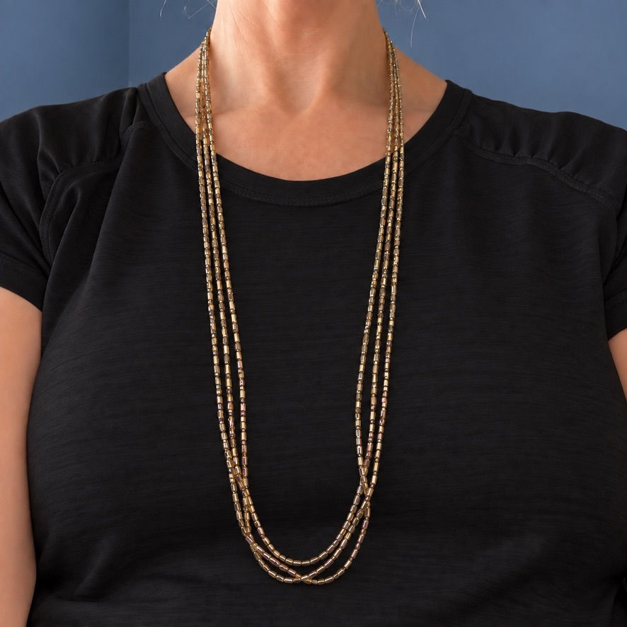 Thumbnail: Gold string necklace