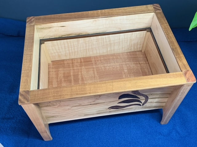 Thumbnail: Maple with Sculptured Handle Jewellery Box