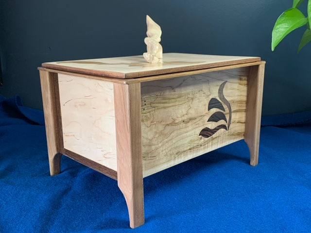 Maple with Sculptured Handle Jewellery Box