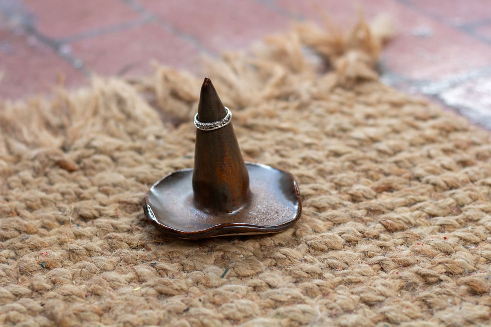 Witch's Hat Ring Holder