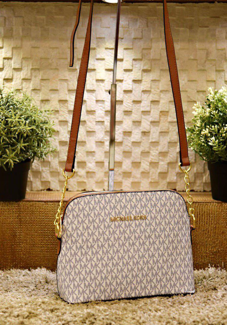 Thumbnail: bags