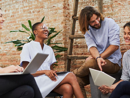 Personaliza y Diseña tu CV: ¡Marcar la diferencia en el mercado laboral!