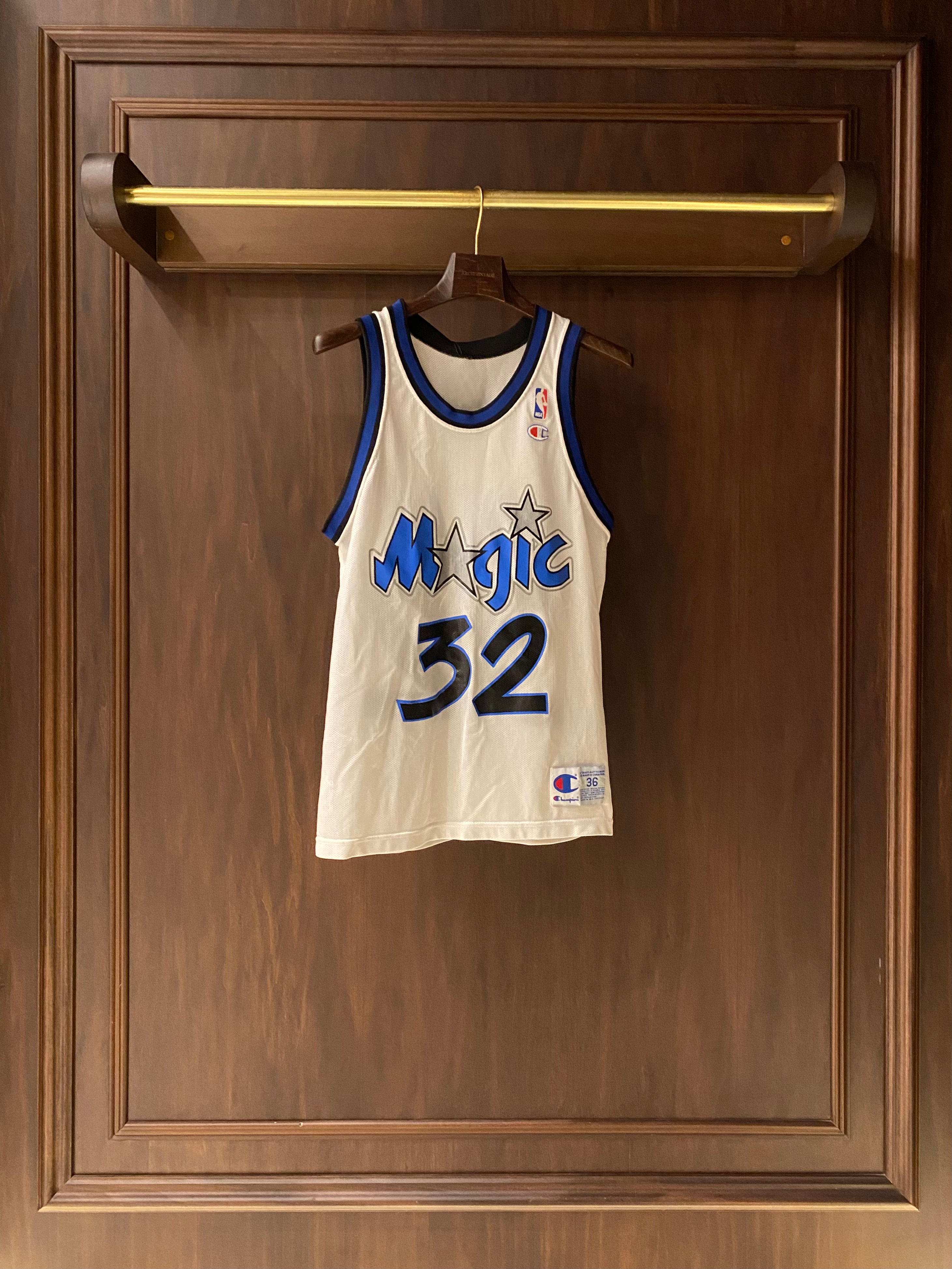 Vintage Ultra Rare NBA Magic 0 Neal 32 Jersey T-shirt