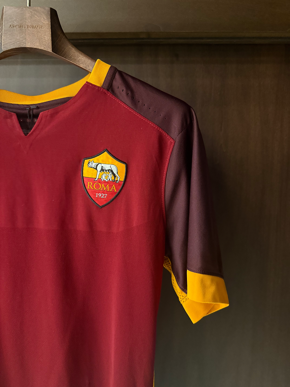 Miniatura: Vintage Archive 2015-2016 ASR Roma Nike 10 Totti Match Soccer T- shirt 
