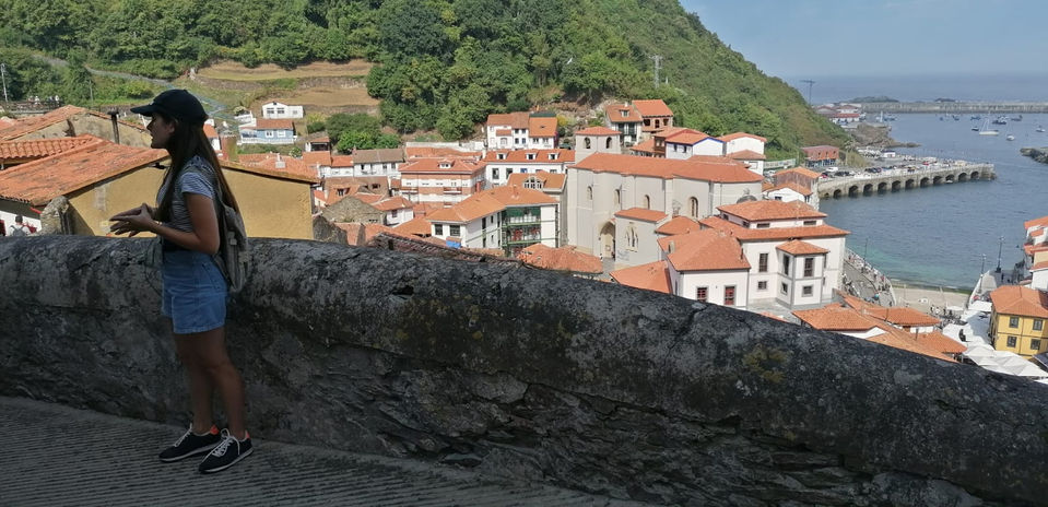 Angeles Guia Cudillero