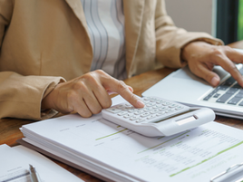 Passivos trabalhistas no transporte: a bomba-relógio que pode explodir sua operação