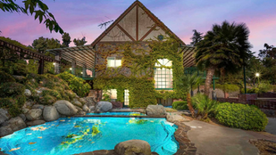 Front view of Ivy Manor in Temecula, featured on Staycation Weddings.