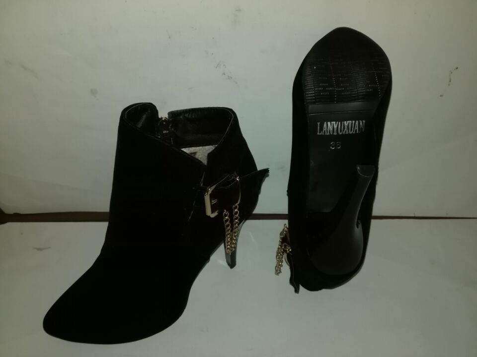 Miniatura: Členkové topánky