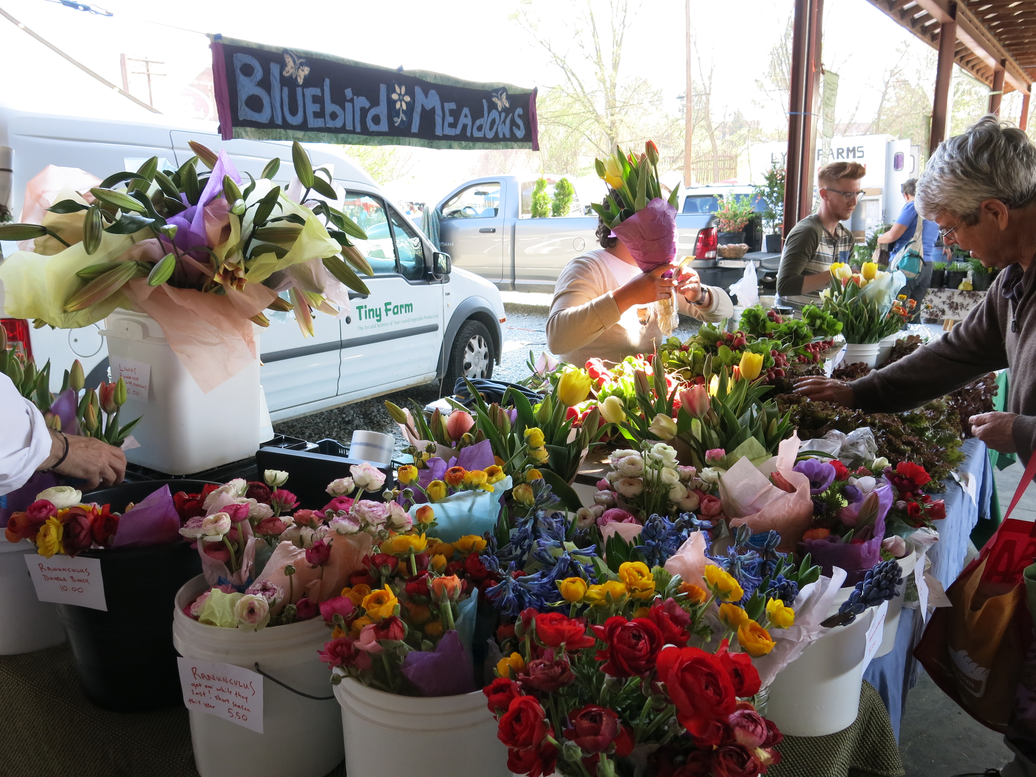 Durham Farmers' Market durhamfloristlocal