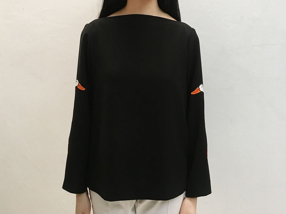 Thumbnail: Quack sleeve blouse
