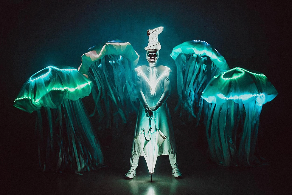 Fairytale White LED Jellyfish performance for luxury weddings