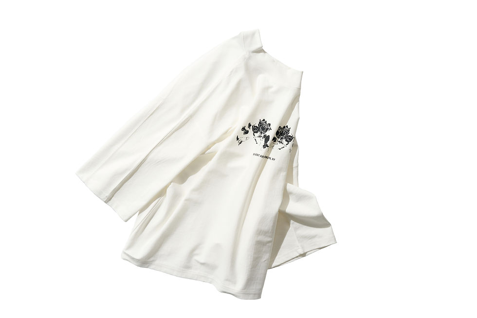 Thumbnail: Flower Embroidered T-shirt (Off-White)
