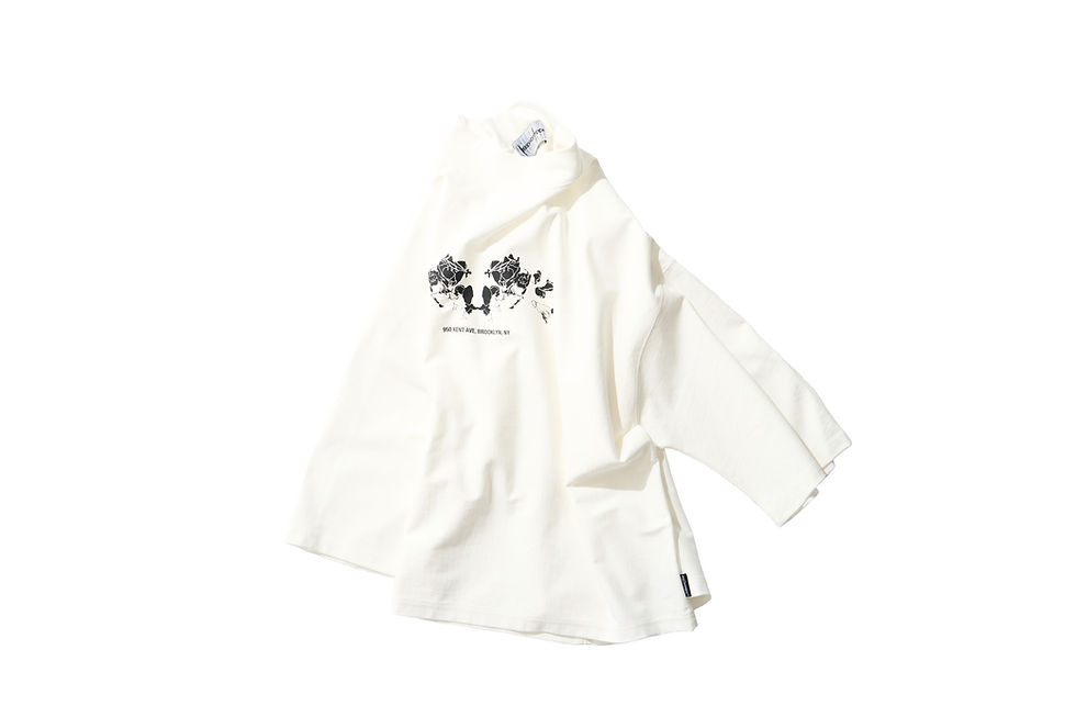 Thumbnail: Flower Embroidered T-shirt (Off-White)