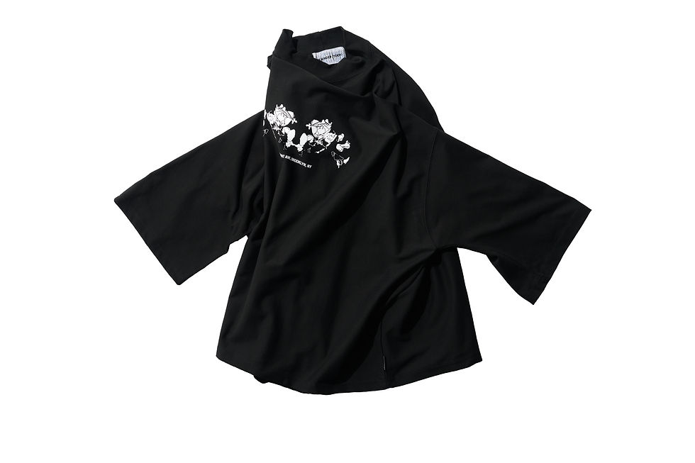 Thumbnail: Flower Embroidered T-shirt (Black)