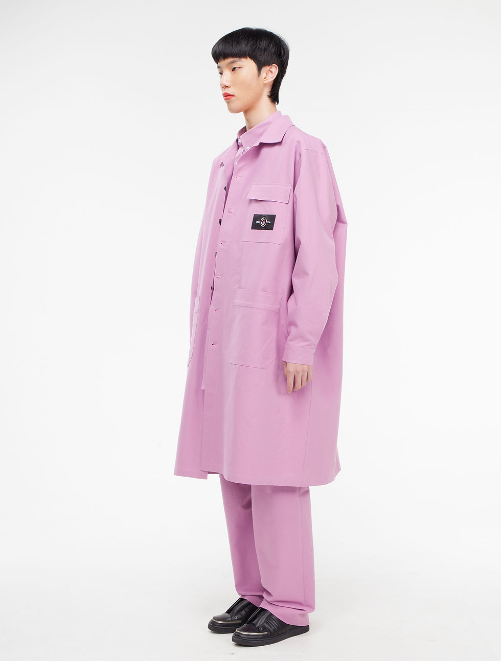Thumbnail: Eyelet Pointed Long Coat (Pink)