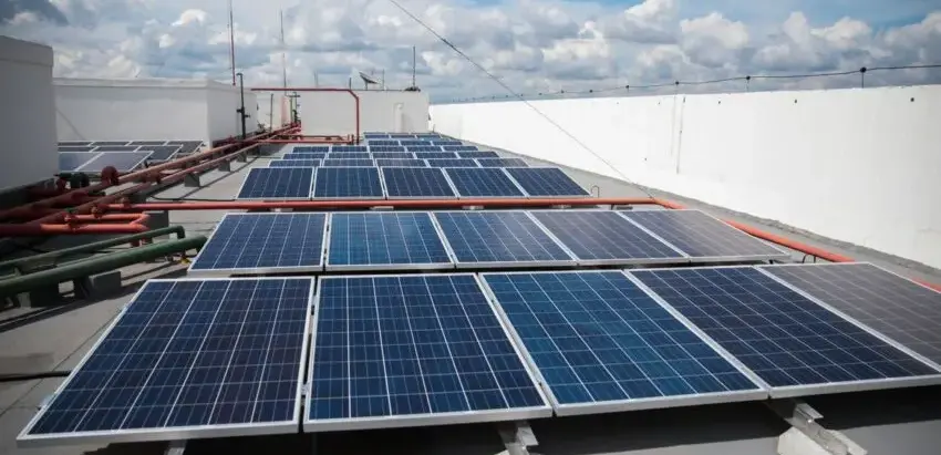 Projeto prevê investimento de R$56 bilhões em produção de energia solar para famílias de baixa renda