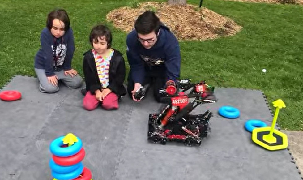 robotics team.jpg