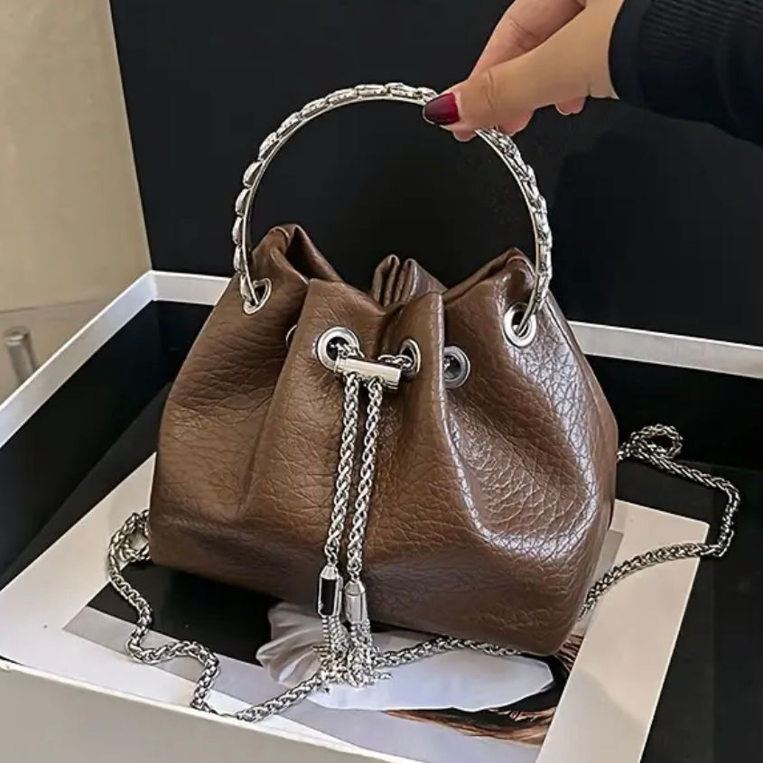 Прев'ю: Сумка чорна зі штучної шкіри 