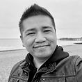 Quang DX Headshot.jpg