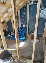 concorde-under-stairs-construction-01.jpg