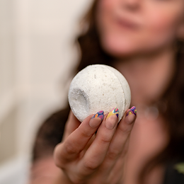 BATH BOMB