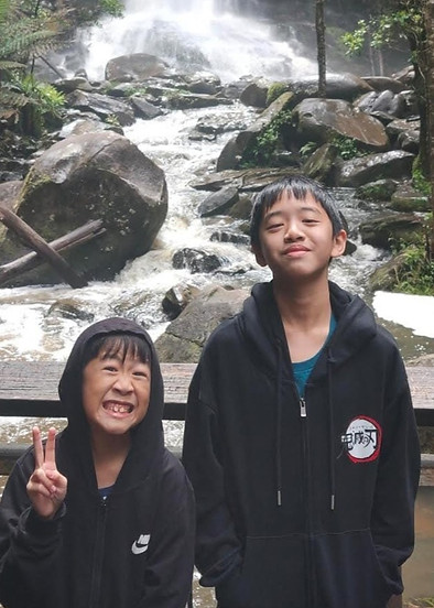 Review for The Universe Classroom LearnJoy Care Bryenn and Cayden