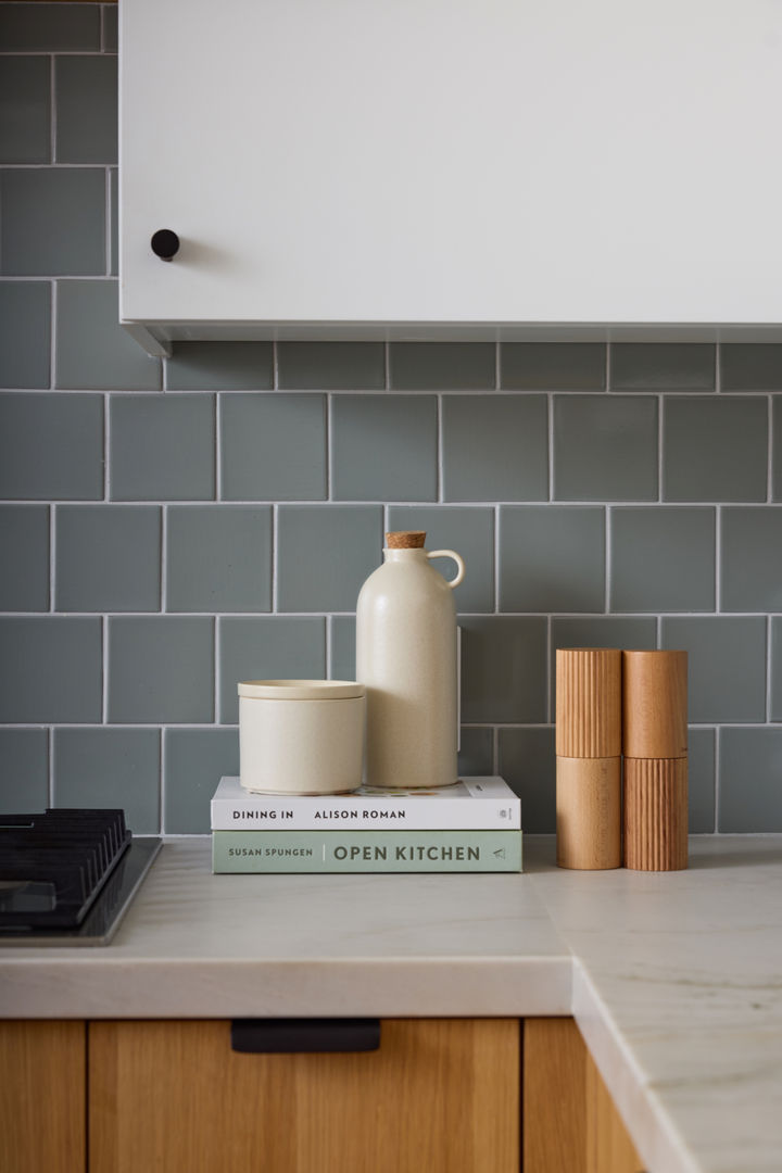 Full-service interior designer based in Santa Cruz, California.