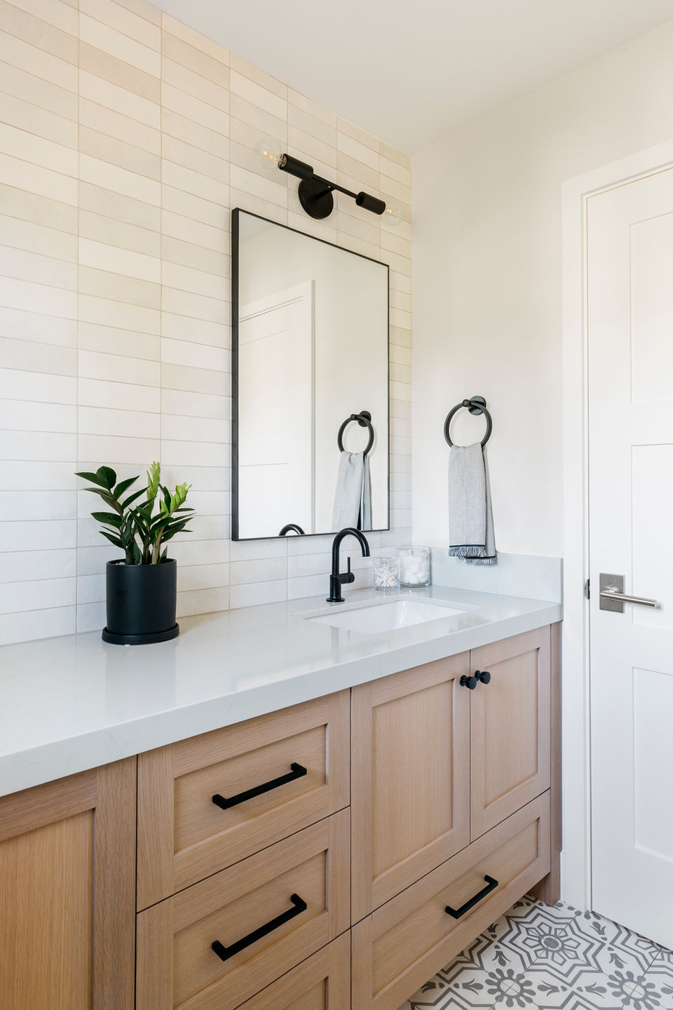 Full-service interior design based in Santa Cruz, California.