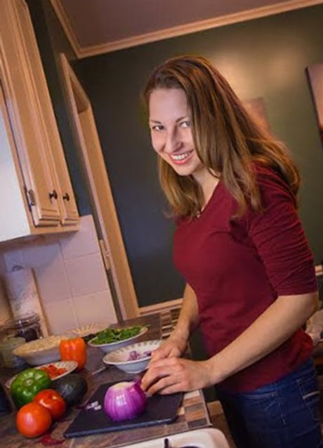 Sarah_inthekitchen-01.jpeg