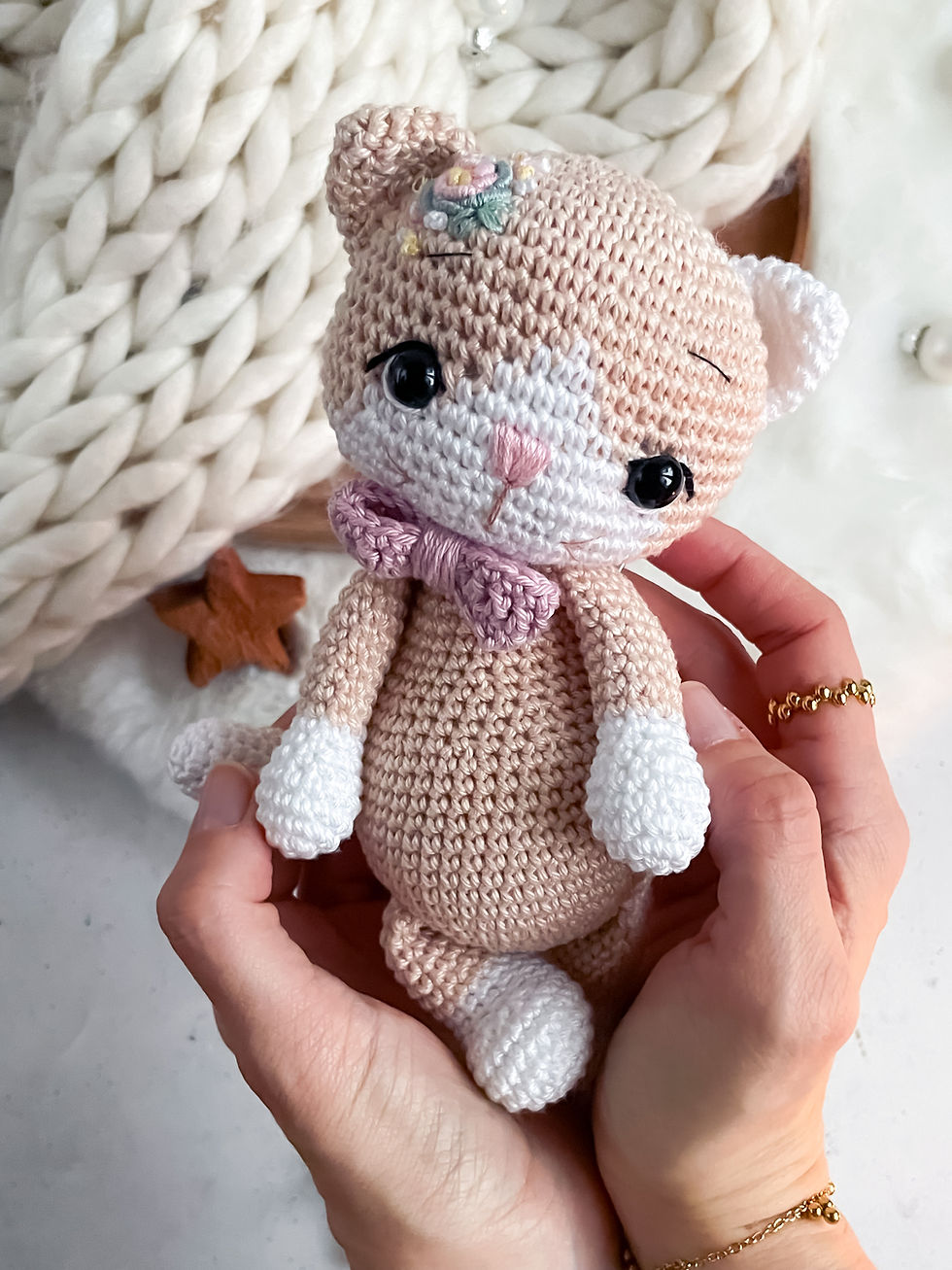 Miniaturbild: Häkelfreunde und Stickauber Kira die Katze