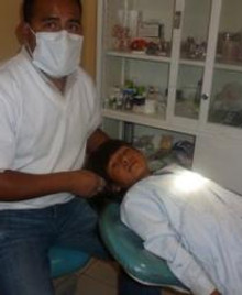 tandarts met kind.JPG