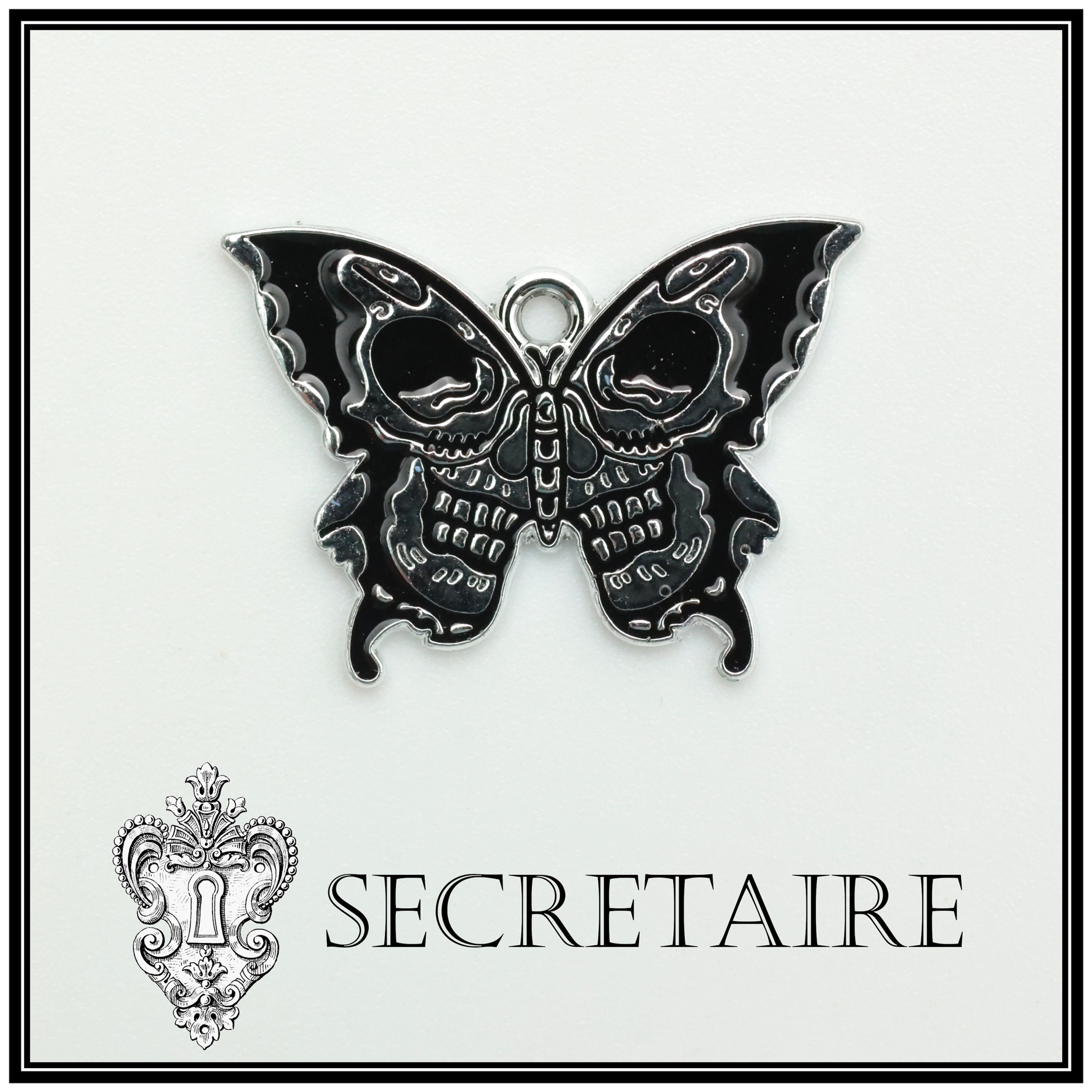 Charm: Skull butterfly. Size: 2.5 cm [K03]