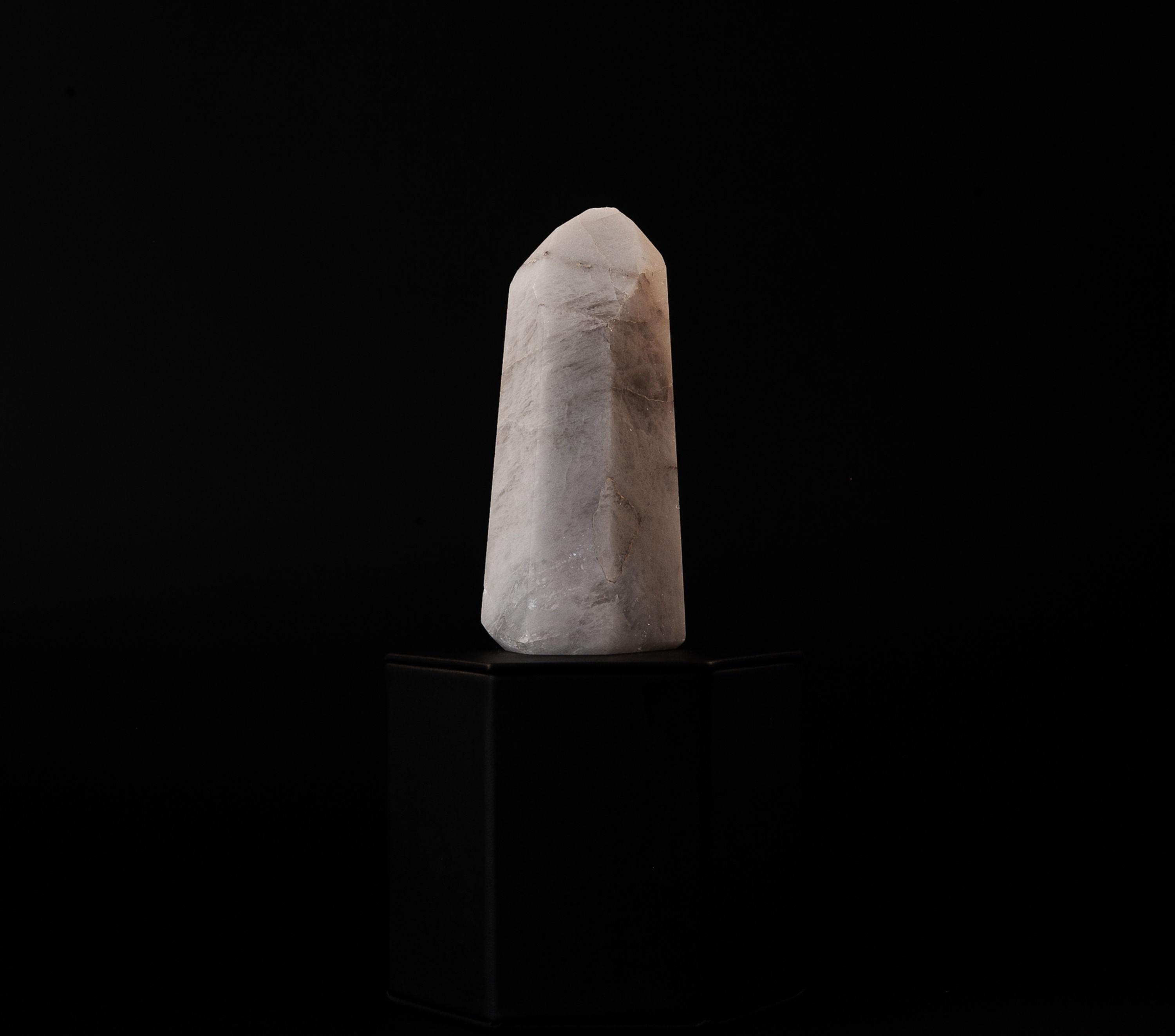 MILKY QUARTZ PILLAR