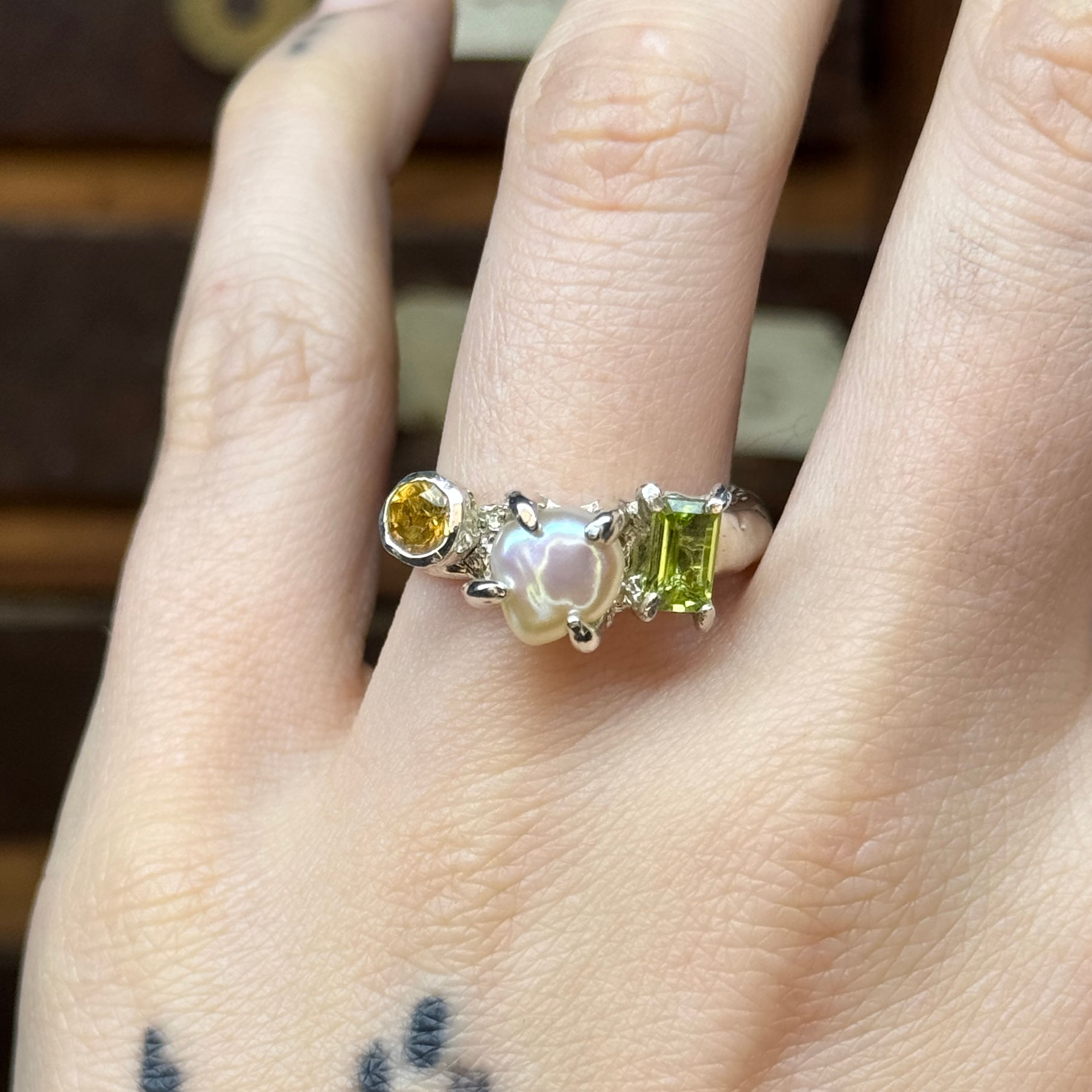 1/1 Pearl, Citrine & Peridot ~ uk M
