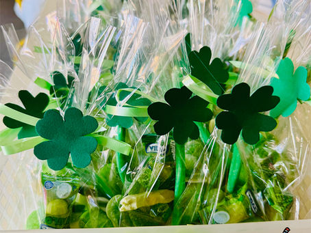 Les élèves de CP fêtent la Saint-Patrick