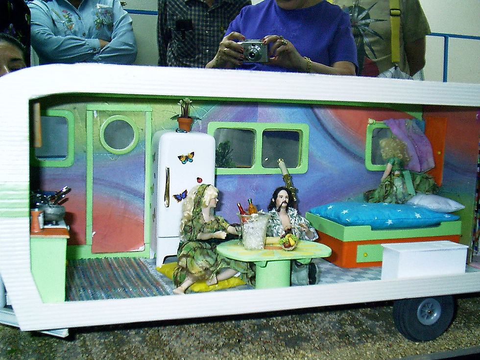 lv_miniatures_enthusiasts_camper4