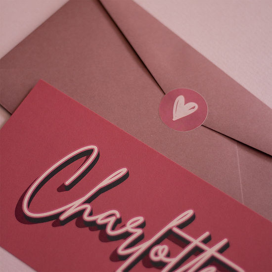 Geboortekaartje met bijpassende enveloppen, sluitstickers en postzegelbestand