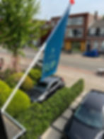 aankondiging geboorte met een geboortevlag