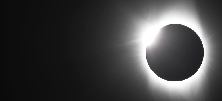 Diamond Ring Effect Wide.jpeg
