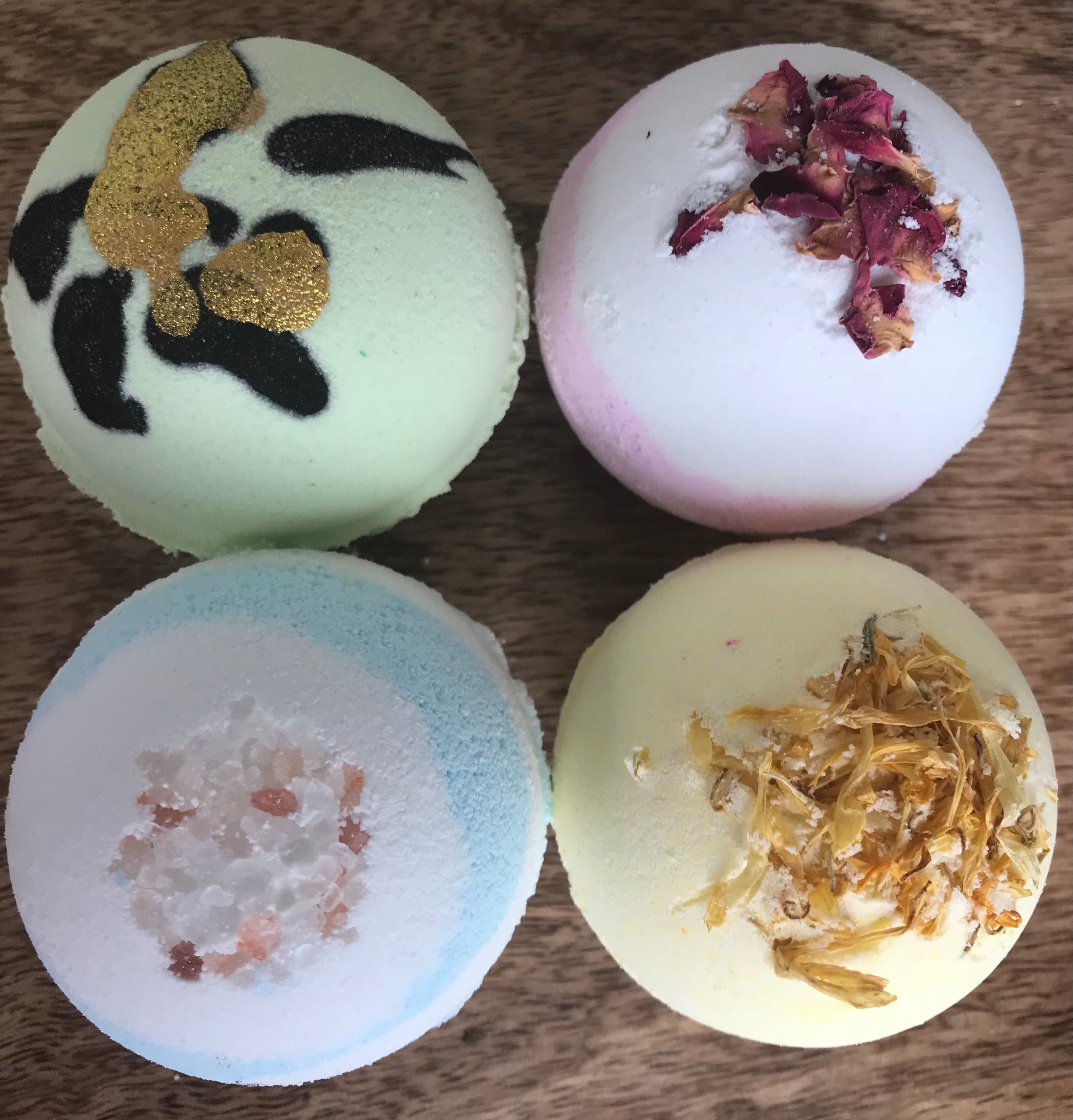 New Forest Bath Bombs Sticky Sisters Honey