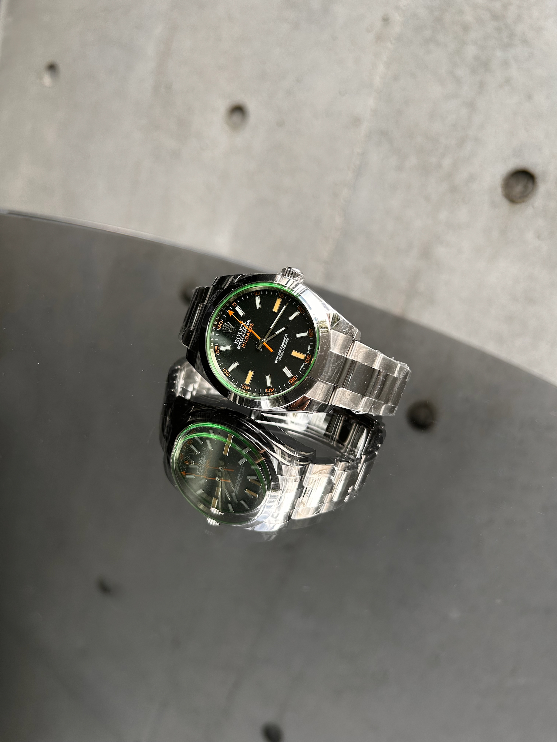 ROLEX ミルガウス Zブルー グリーンサファイア / 116400GV