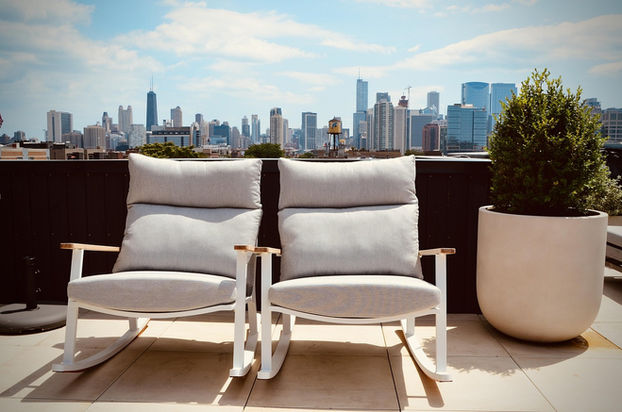 Modern luxury apartment in downtown Chicago with skyline views