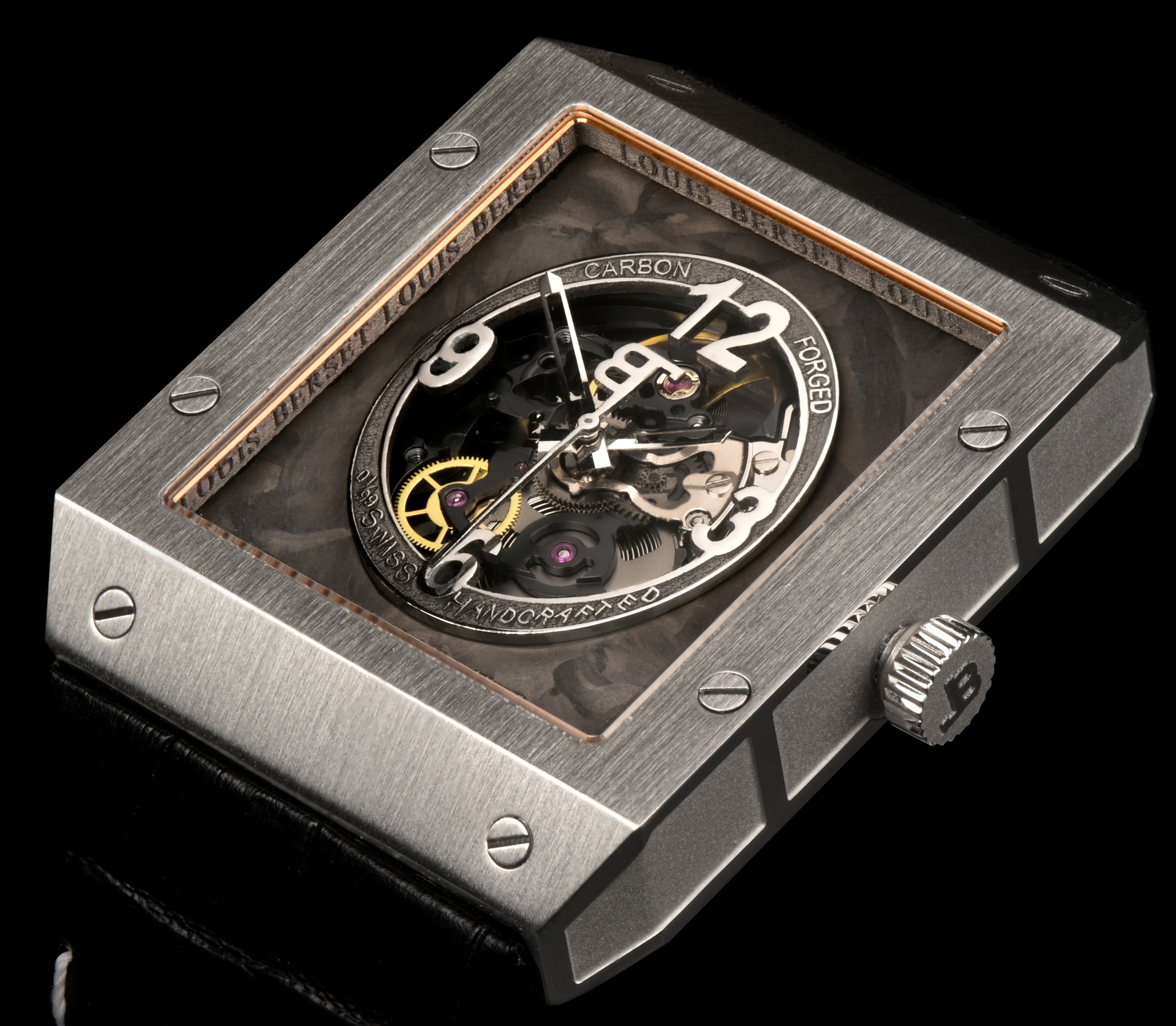 QUADRANTAL - Carbon Forged