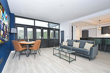 Sigma Stays Short Lets Accommodation living room